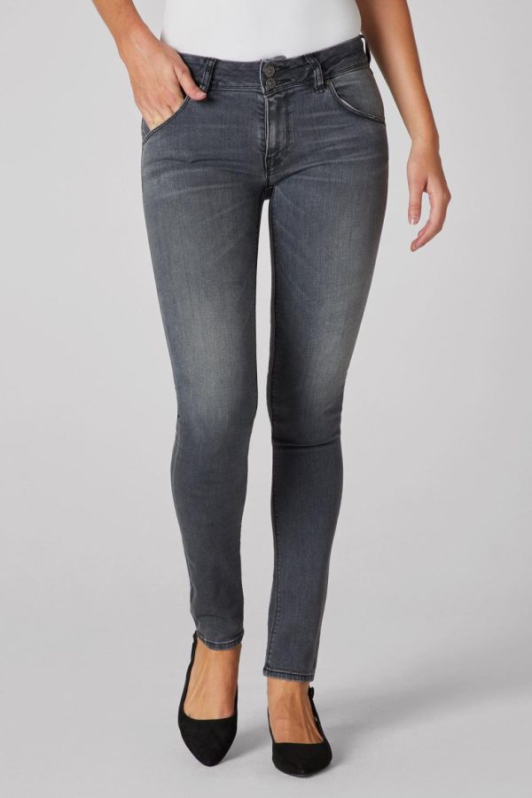 Outpostgoods.shop6204380856 1